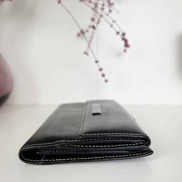 Gucci Authentic Black Leather Long Wallet with Logo Plate - Picture 9 of 14